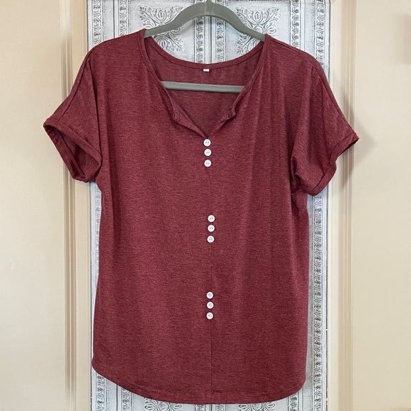 NWT Women’s Sz-M Super Lightweight Top w/9 Cute Faux Buttons, Everyday Casual - Picture 3 of 10